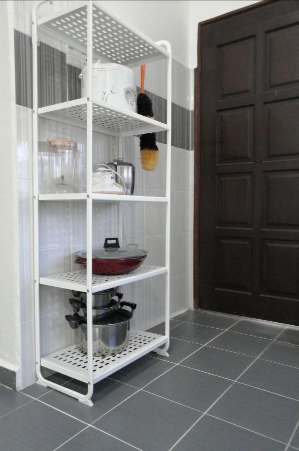 Simple Home By Aimie Fully Aircond Dungun Esterno foto