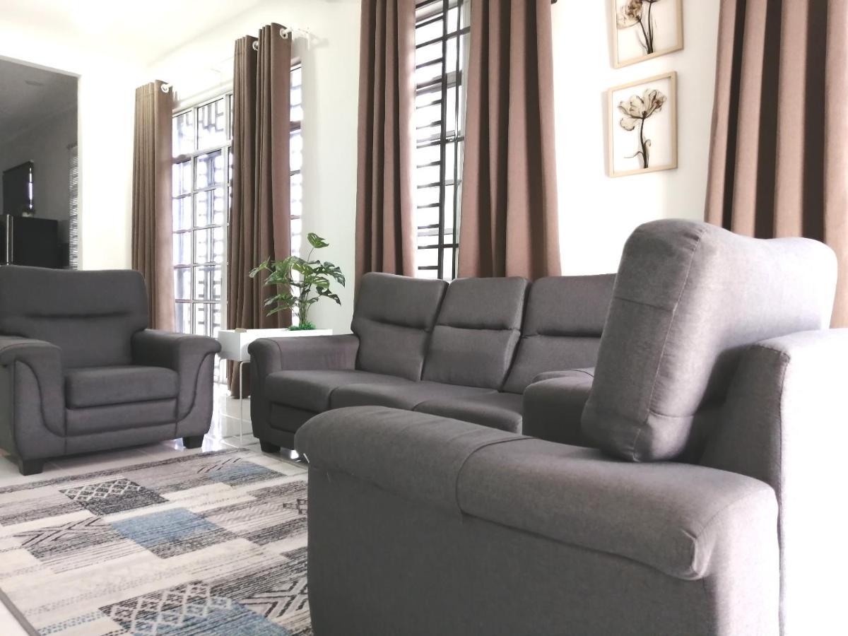 Simple Home By Aimie Fully Aircond Dungun Esterno foto