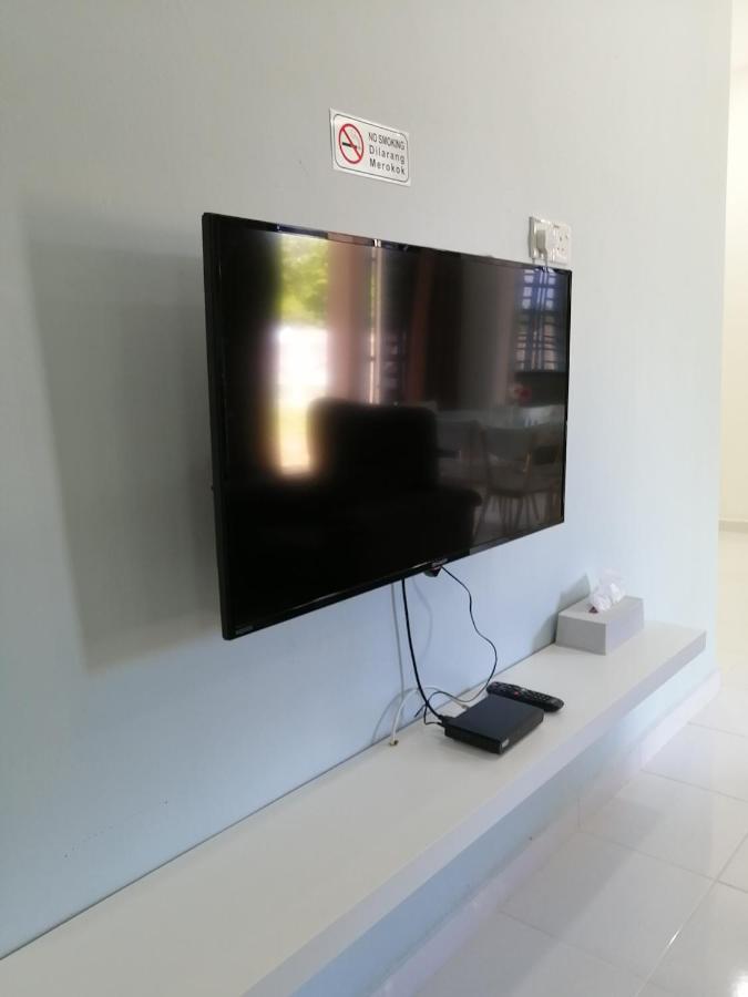 Simple Home By Aimie Fully Aircond Dungun Esterno foto
