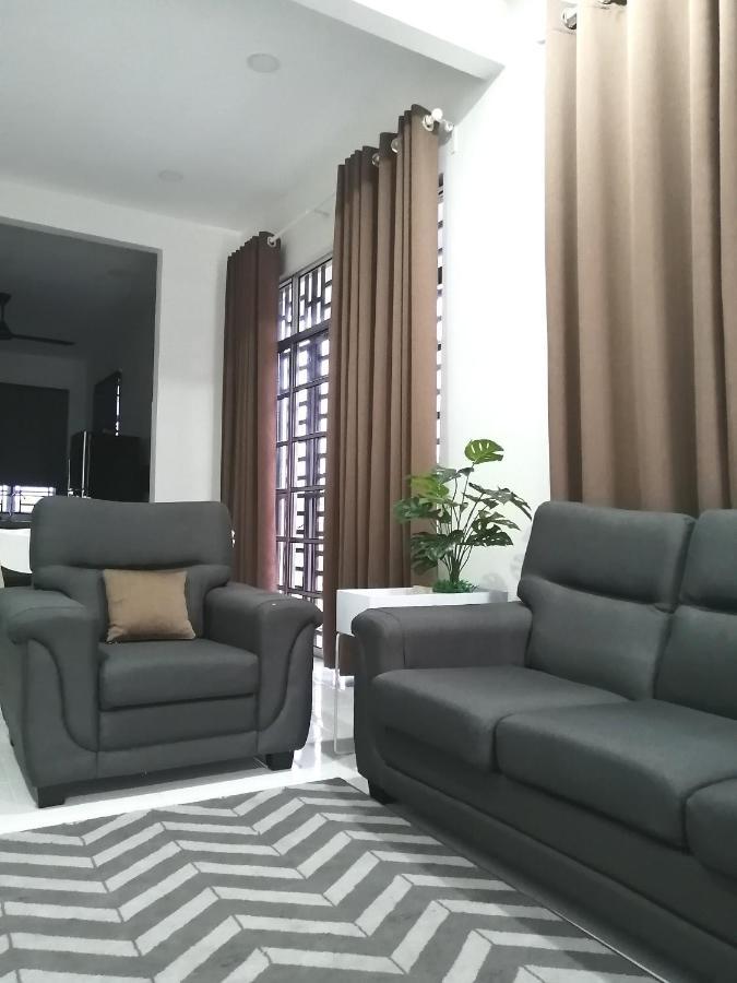 Simple Home By Aimie Fully Aircond Dungun Esterno foto